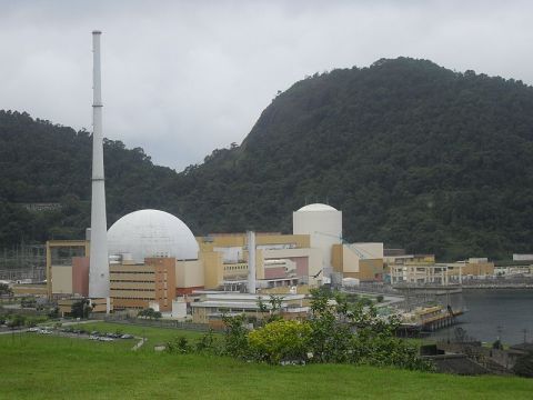 Das brasilianische Atomkraftwerk Angra (Bild: Nucleopedia.org)